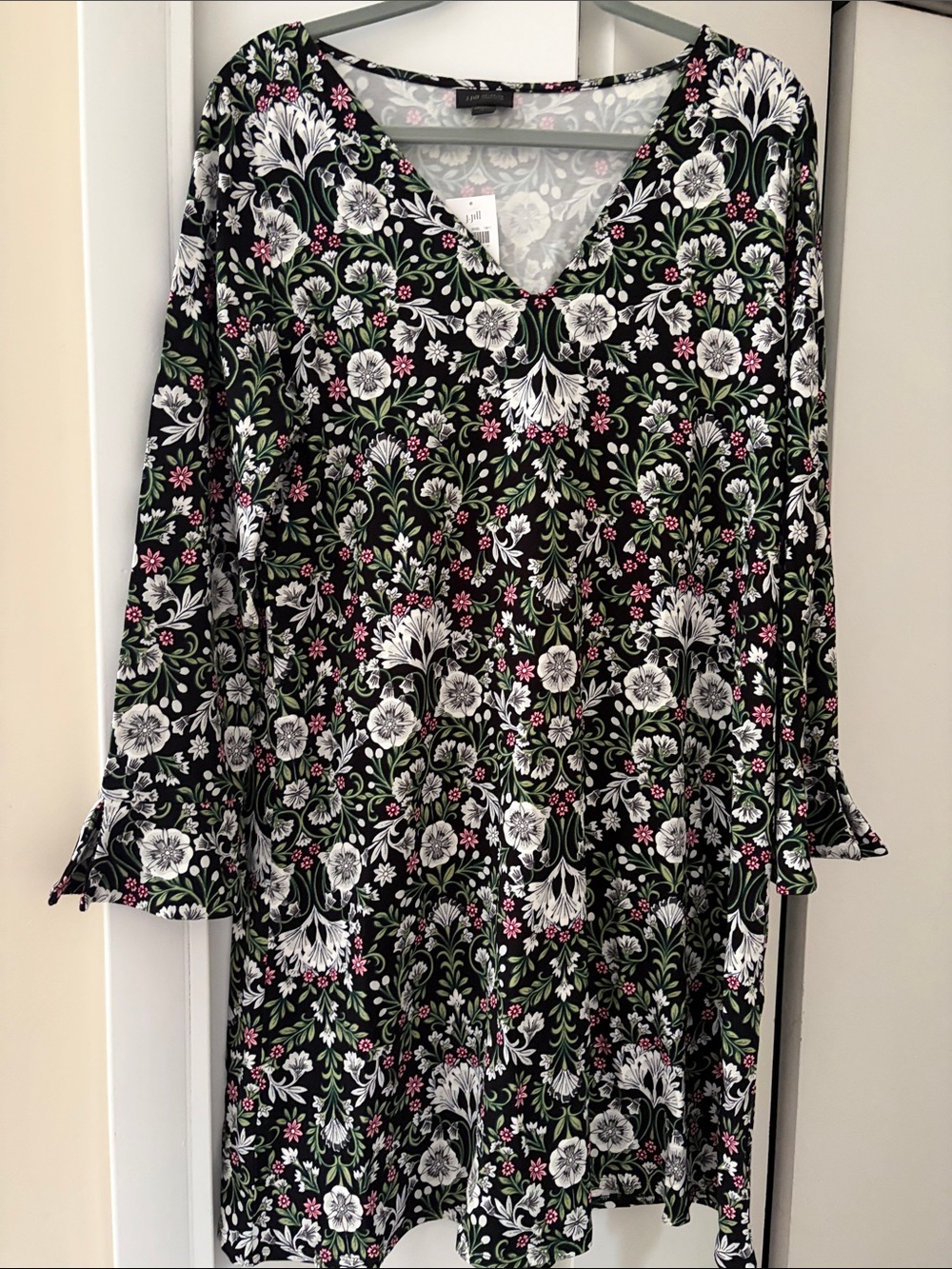 J. Jill Black Floral V-Neck Long Sleeve Tunic Dress